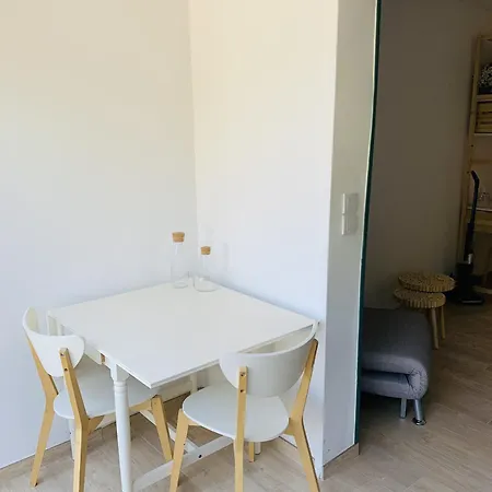 Chaleureux Et Cosy A 10 Minutes De La Apartman